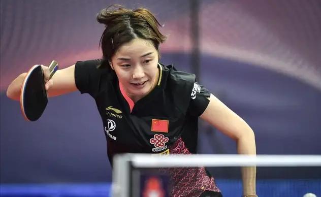 距摘得银牌 距摘得银牌